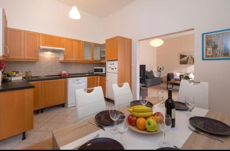 Apartment Stepanska Prague Luaran gambar